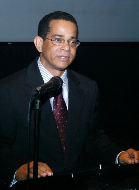 El senador de Espaillat el Dr. José Rafael Vargas